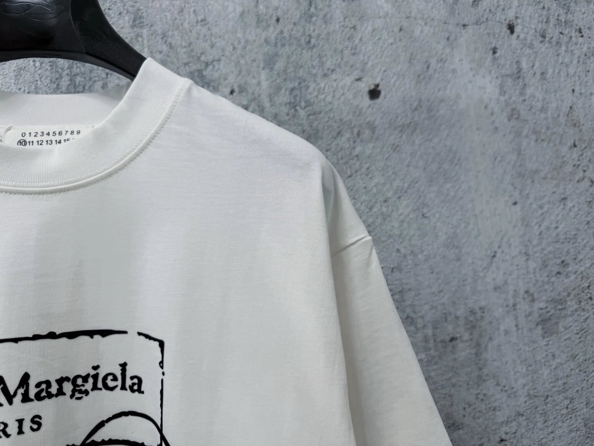 【Maison Margiela】 26ss T logo ， Same Style t Versatile ：Black，White Size：XS-L